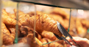 Tesco Removes Bakery Bags to Save 33m Pieces of Plastic