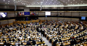 EU: Parliament Adopts Revised Rules to Reduce, Reuse and Recycle Packaging