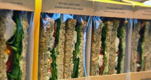 UK: Marks & Spencer Changes Sandwich Packaging in all Cafes this Month
