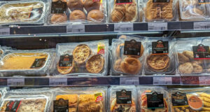 Aldi UK Eliminates Plastic Windows and Trays from Savoury Goods Packaging