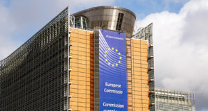 International Paper to Sell Five European Plants to Palm Group to Meet EC Conditions